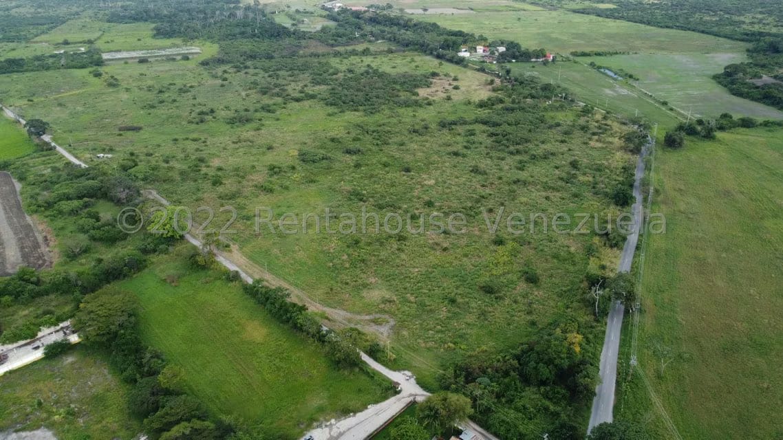 Terreno (Comercial) en Venta en Zona Este, Lara - 7