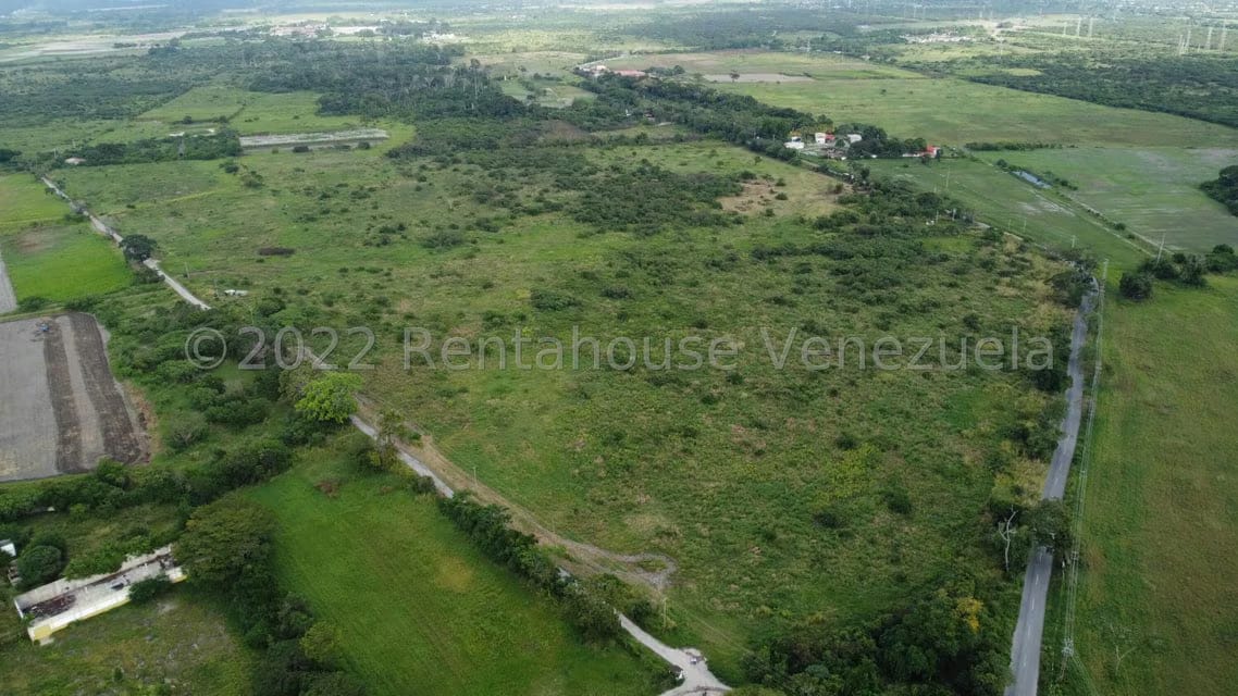 Terreno (Comercial) en Venta en Zona Este, Lara - 8