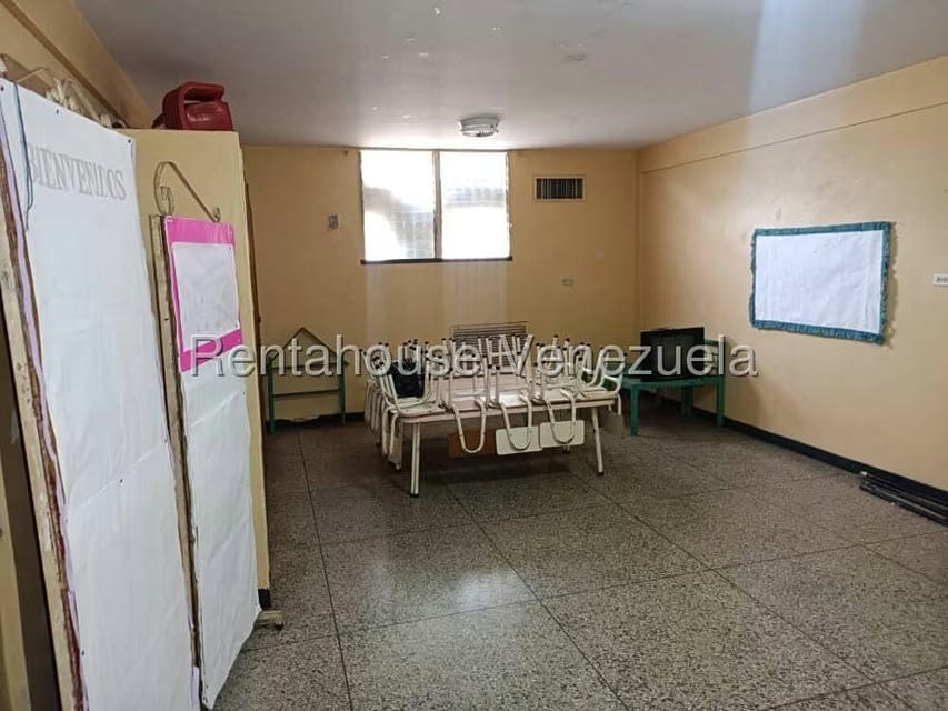 Comercial (Edificio) en Venta en Sierra Maestra, Zulia - 33