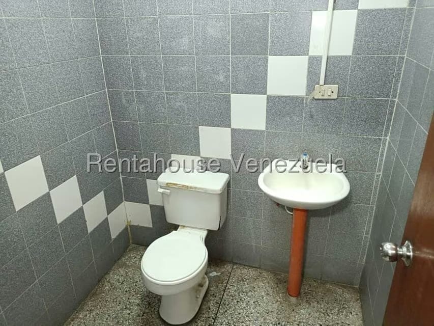 Comercial (Edificio) en Venta en Sierra Maestra, Zulia - 38