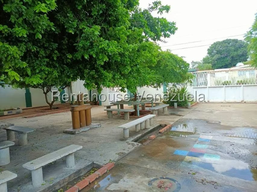 Comercial (Edificio) en Venta en Sierra Maestra, Zulia - 42