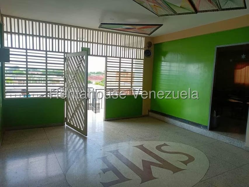 Comercial (Edificio) en Venta en Sierra Maestra, Zulia - 10