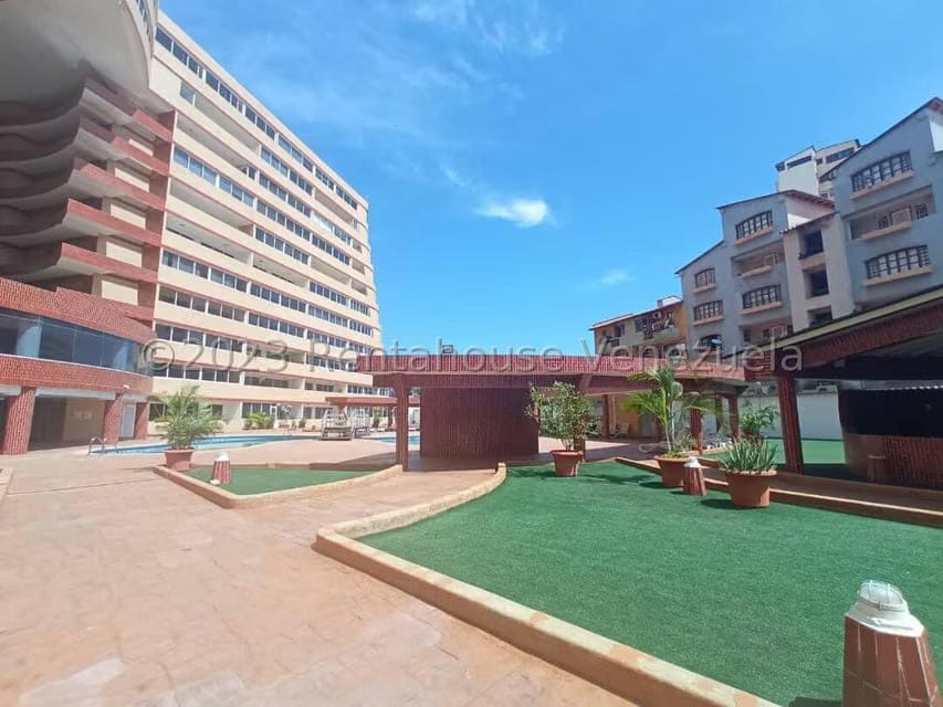 Apartamento (1 Nivel) en Venta en Costa Azul, Nueva Esparta - 2