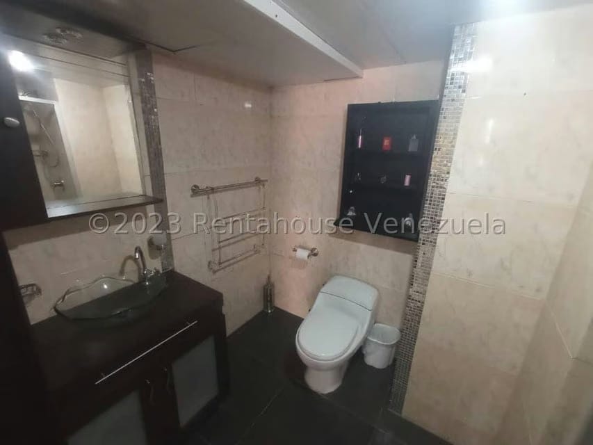 Apartamento (1 Nivel) en Venta en Costa Azul, Nueva Esparta - 24