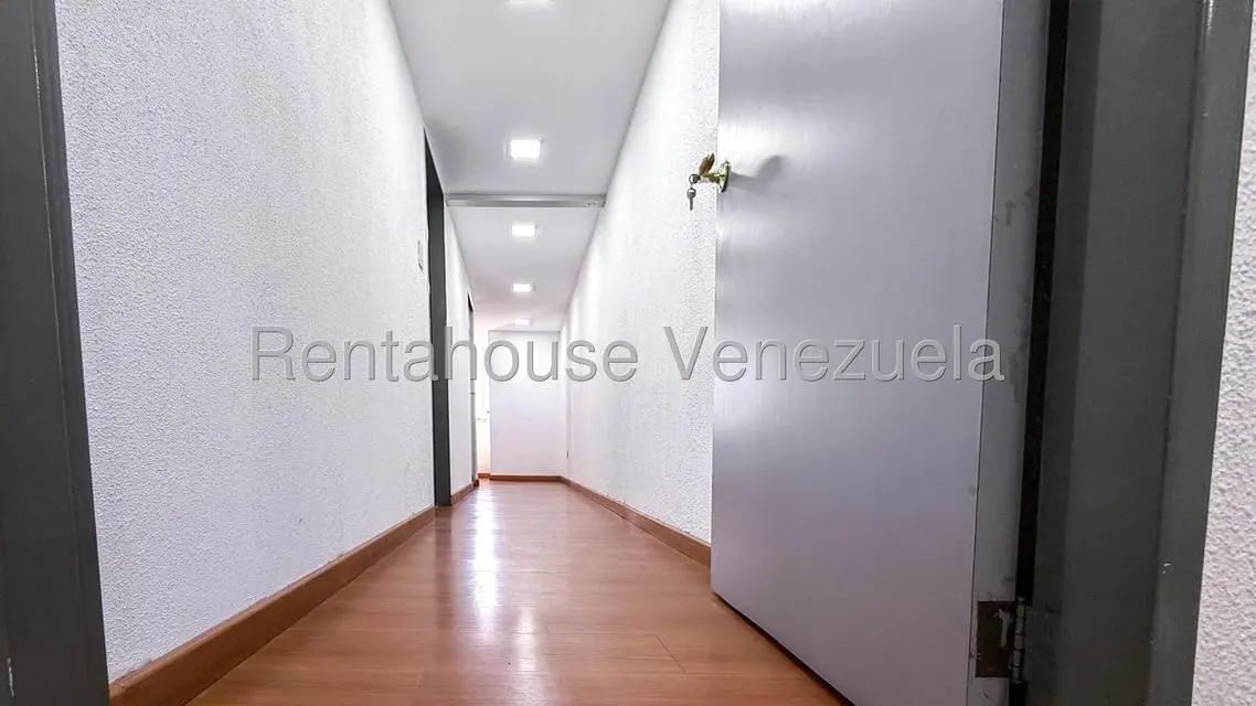 Comercial (Oficina) en Venta en La Campiña, Distrito Metropolitano - 15