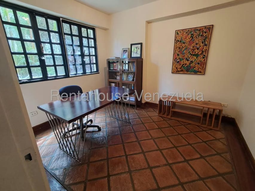 Townhouse (Multiples Niveles) en Venta en Parque Oripoto, Distrito Metropolitano - 19