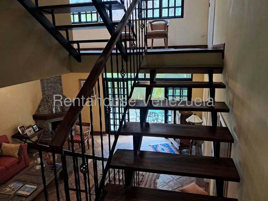 Townhouse (Multiples Niveles) en Venta en Parque Oripoto, Distrito Metropolitano - 20