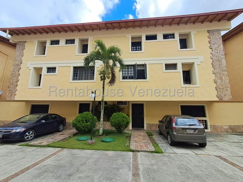 Townhouse (Multiples Niveles) en Venta en Parque Oripoto, Distrito Metropolitano - 6