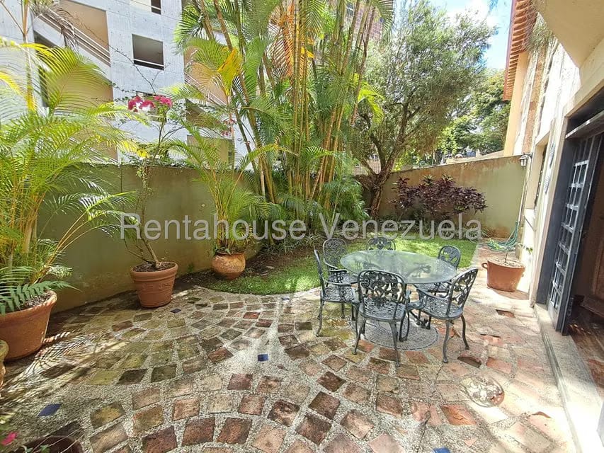 Townhouse (Multiples Niveles) en Venta en Parque Oripoto, Distrito Metropolitano - 10