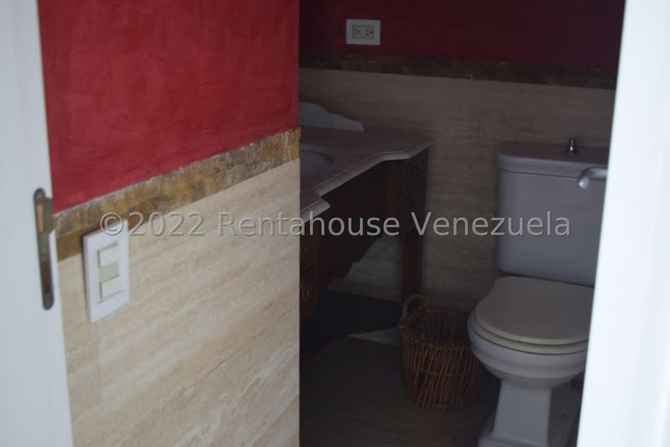 Apartamento (1 Nivel) en Alquiler en Campo Alegre, Distrito Metropolitano - 13