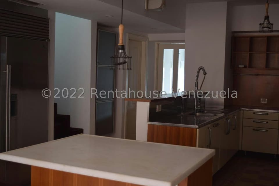 Apartamento (1 Nivel) en Alquiler en Campo Alegre, Distrito Metropolitano - 5