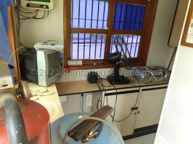 Comercial (Galpon - Deposito) en Venta en El Marques, Miranda - 38