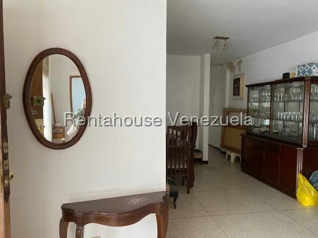 Casa (Duplex) en Venta en La Trinidad, Distrito Metropolitano - 14