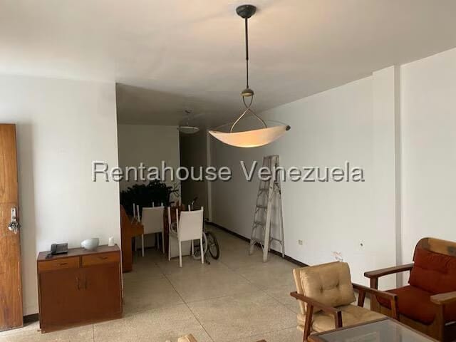 Casa (Duplex) en Venta en La Trinidad, Distrito Metropolitano - 8