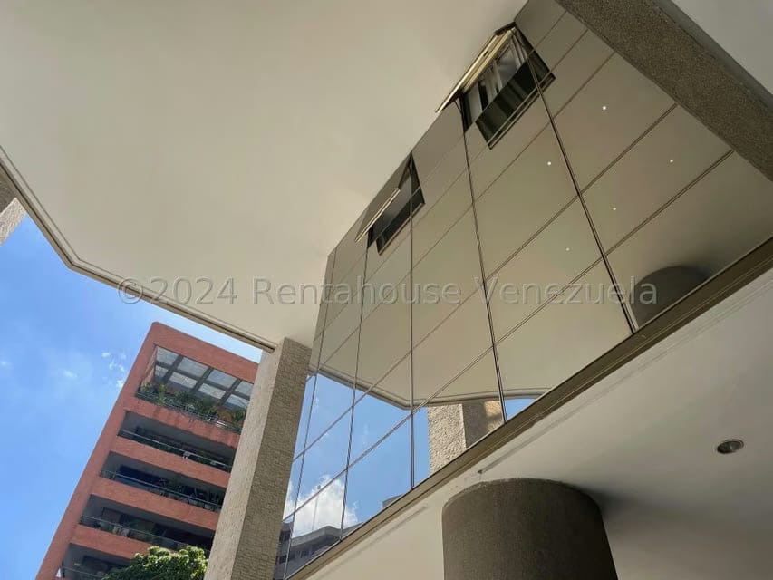 Comercial (Oficina) en Alquiler en El Rosal, Distrito Metropolitano - 16