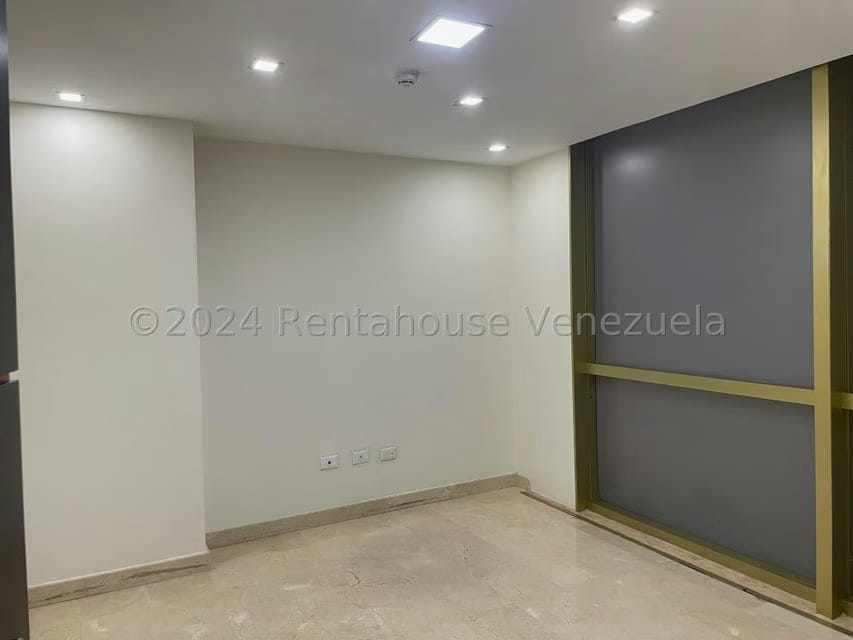 Comercial (Oficina) en Alquiler en El Rosal, Distrito Metropolitano - 5