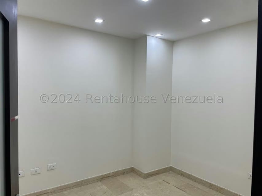 Comercial (Oficina) en Alquiler en El Rosal, Distrito Metropolitano - 7