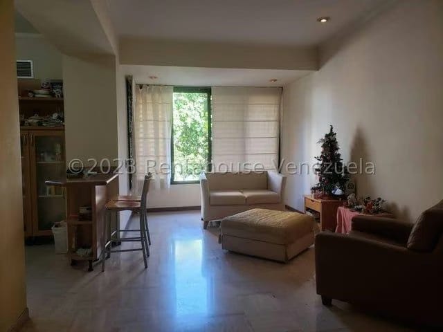 APARTAMENTO EN VENTA – ELENA MARIN NOBREGA