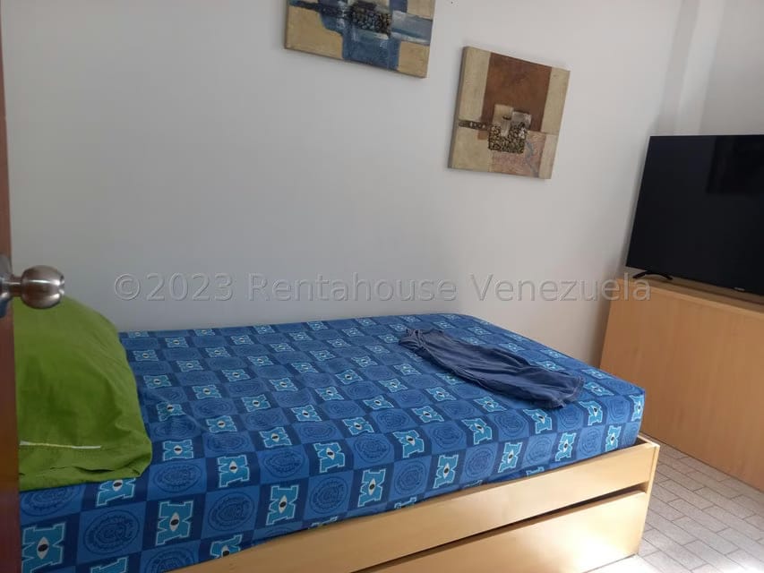 Casa (Duplex) en Venta en Lomas de Prados del Este, Distrito Metropolitano - 23