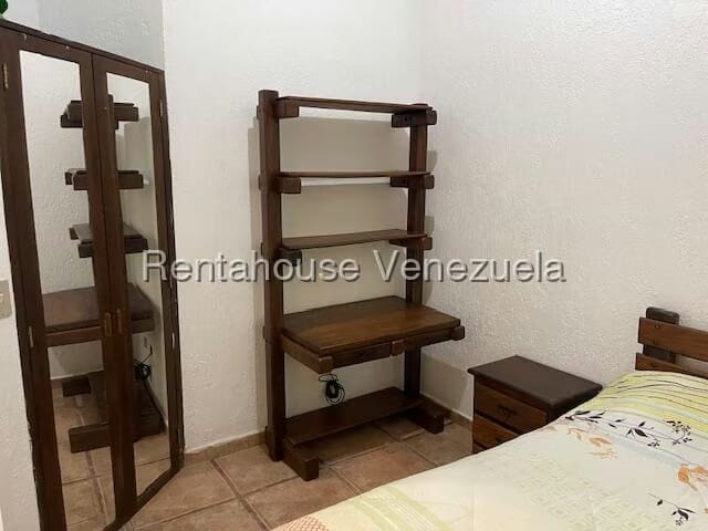 Townhouse (Multiples Niveles) en Venta en Karimao Country, Distrito Metropolitano - 8