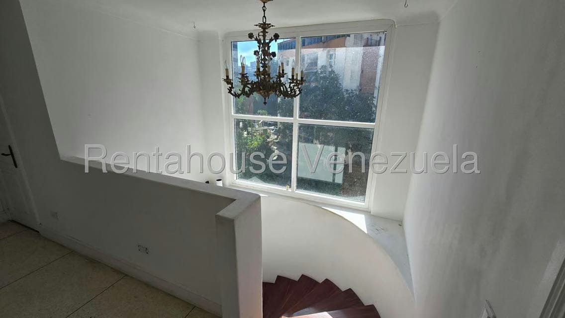 Apartamento (Duplex) en Venta en Colinas de Bello Monte, Distrito Metropolitano - 22