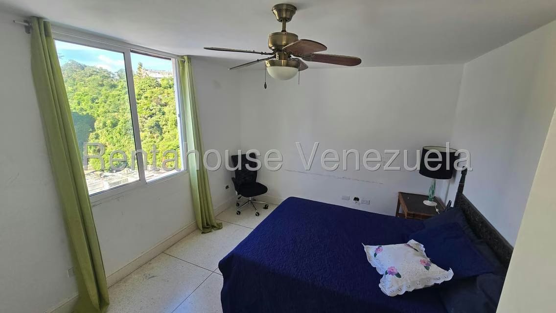 Apartamento (Duplex) en Venta en Colinas de Bello Monte, Distrito Metropolitano - 28