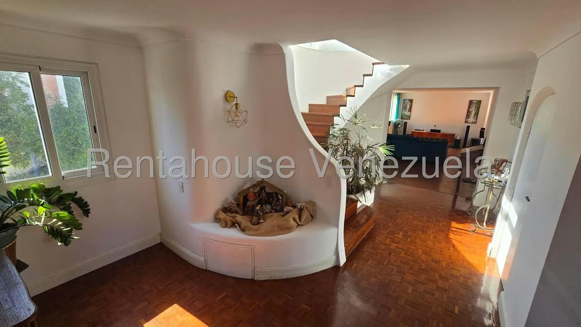 Apartamento (Duplex) en Venta en Colinas de Bello Monte, Distrito Metropolitano - 4