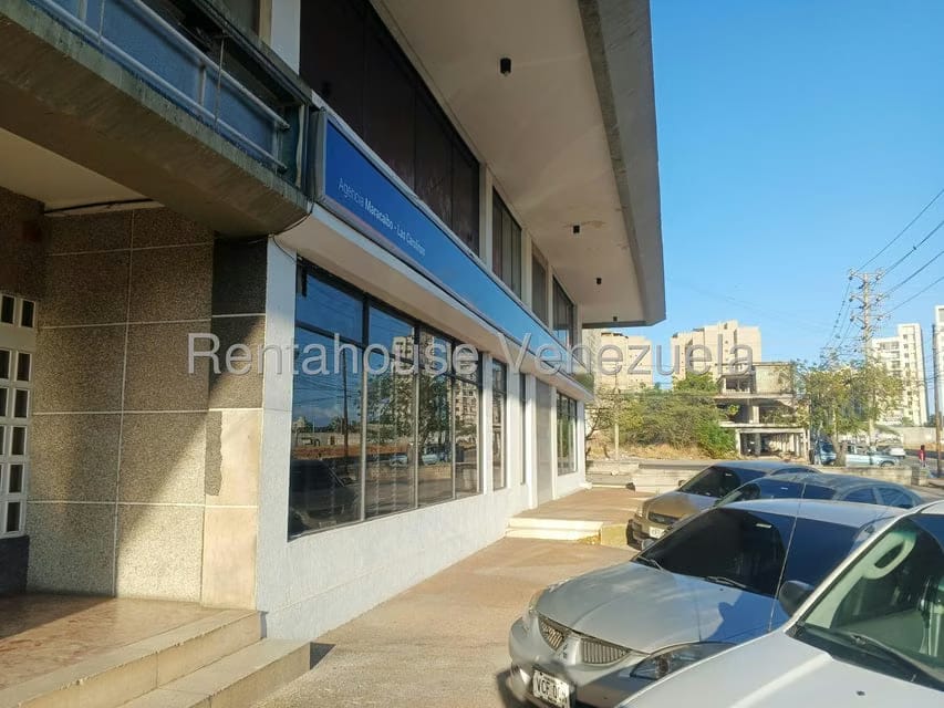 Comercial (Local Comercial) en Venta en Santa Rita, Zulia - 2