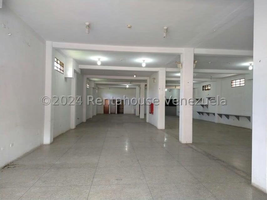 Comercial (Local Comercial) en Alquiler en Municipio Jimenez, Lara - 11