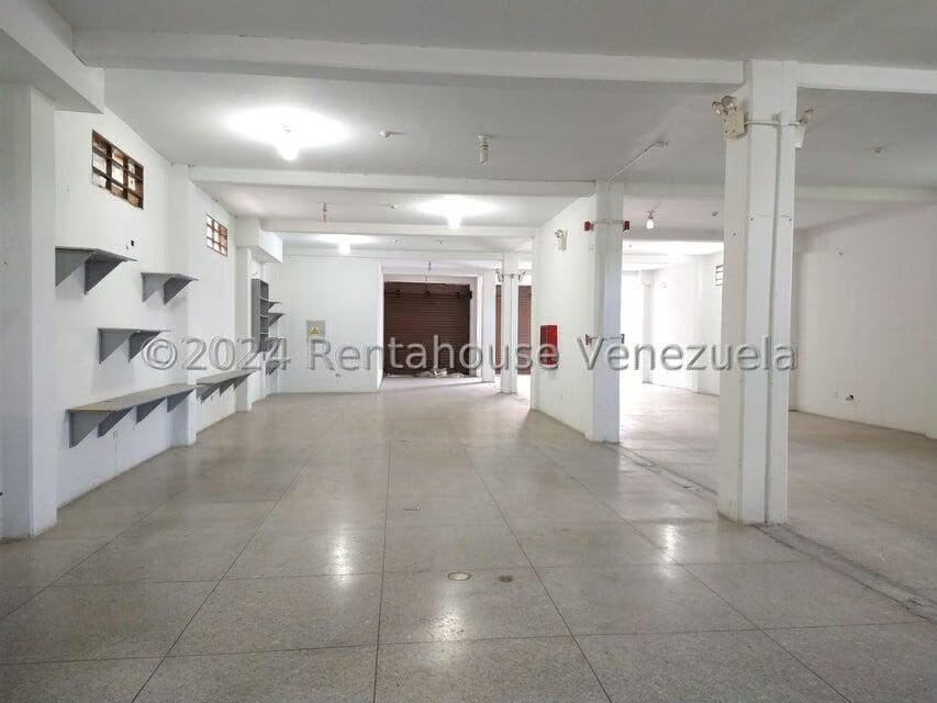Comercial (Local Comercial) en Alquiler en Municipio Jimenez, Lara - 4