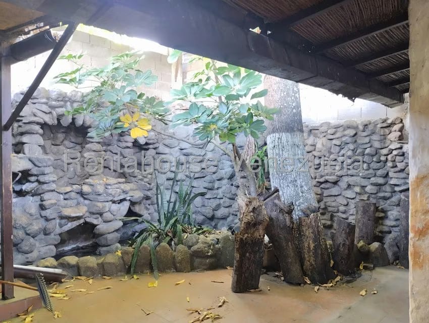 Casa (1 Nivel) en Venta en Centro, Lara - 12