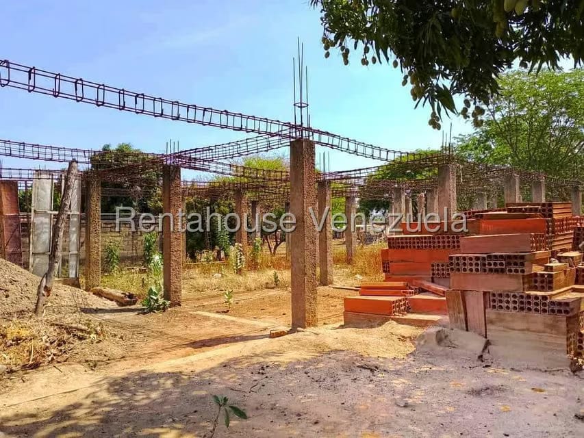 Terreno (Comercial) en Venta en Dora Balza, Guarico
