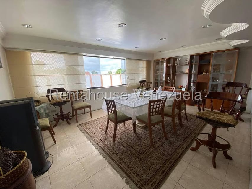 Casa (Multipes Niveles) en Venta en Tusmare, Distrito Metropolitano - 11