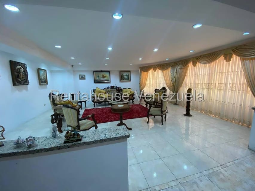 Casa (Multipes Niveles) en Venta en Tusmare, Distrito Metropolitano - 4