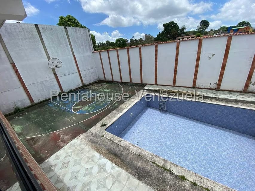 Casa (Multipes Niveles) en Venta en Tusmare, Distrito Metropolitano - 44