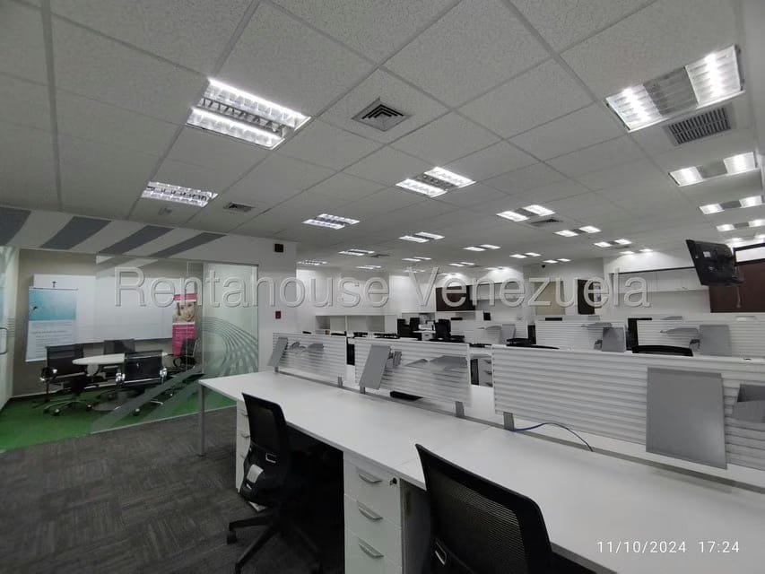 Comercial (Local Comercial) en Alquiler en Boleita Norte, Distrito Metropolitano - 23