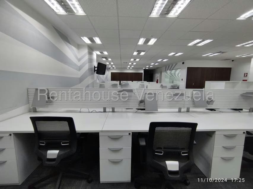 Comercial (Local Comercial) en Alquiler en Boleita Norte, Distrito Metropolitano - 28