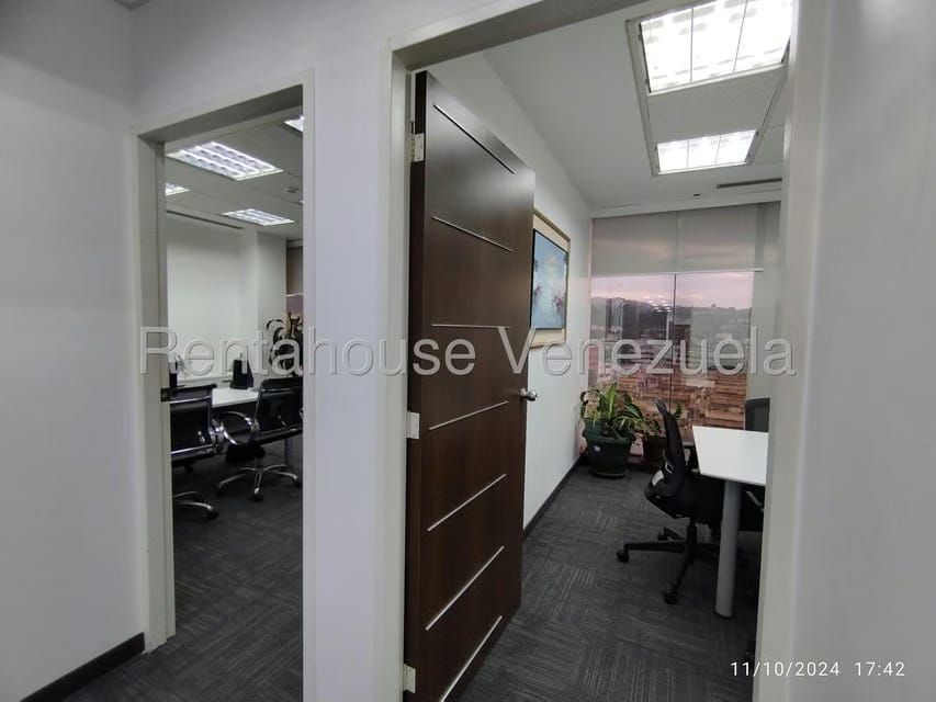 Comercial (Local Comercial) en Alquiler en Boleita Norte, Distrito Metropolitano - 33