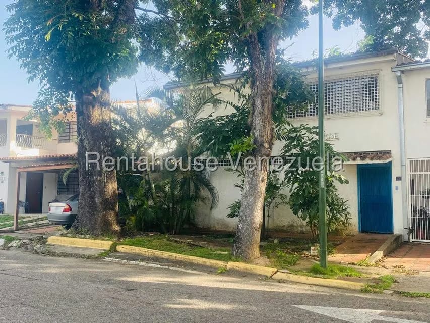 Casa (Duplex) en Venta en Santa Cecilia, Distrito Metropolitano