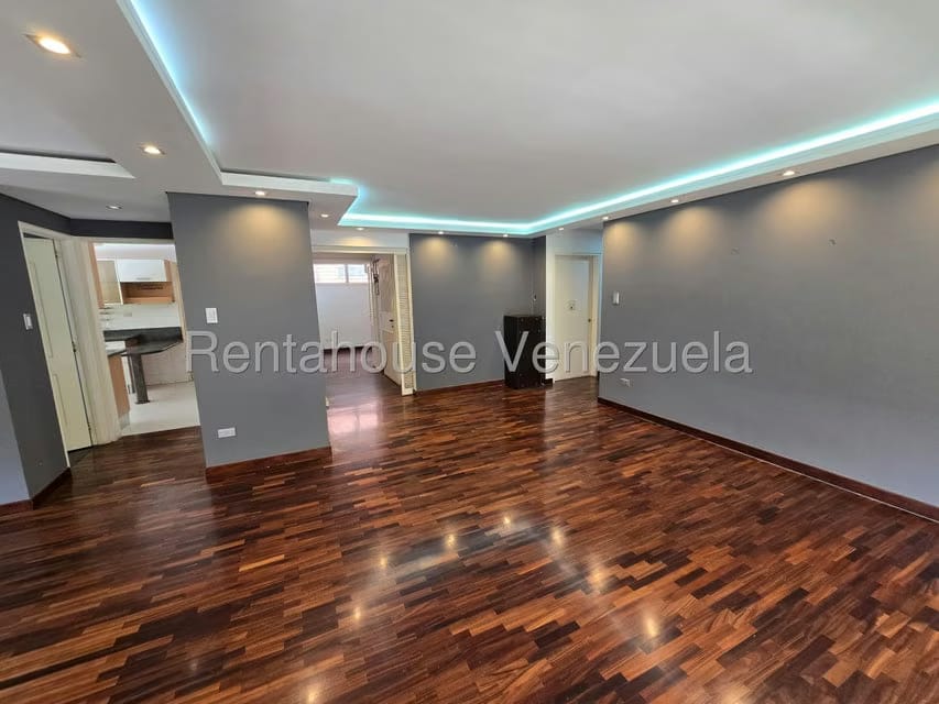 Apartamento (1 Nivel) en Venta en Cumbres de Curumo, Distrito Metropolitano - 19