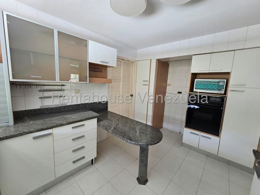 Apartamento (1 Nivel) en Venta en Cumbres de Curumo, Distrito Metropolitano - 43