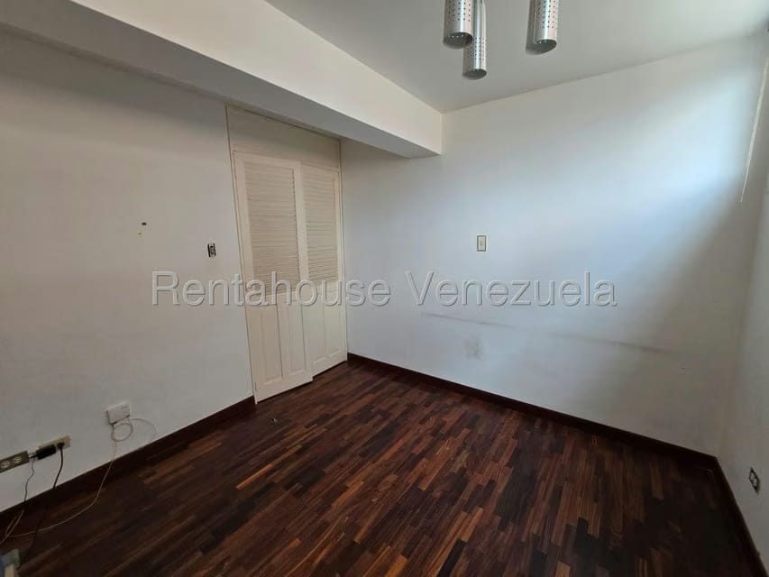 Apartamento (1 Nivel) en Venta en Cumbres de Curumo, Distrito Metropolitano - 47