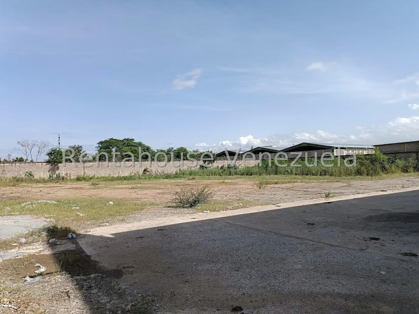 Comercial (Galpon - Deposito) en Venta en Urbanizacion Industrial Santa Cruz, Aragua - 4