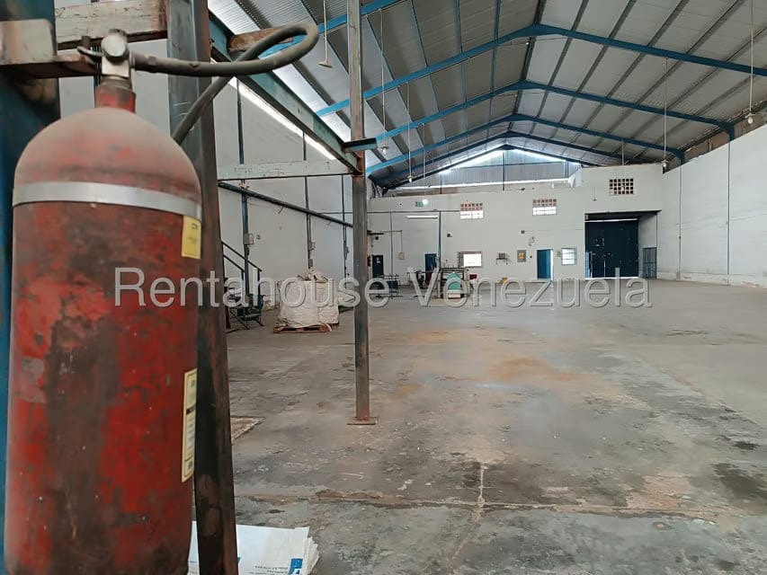 Comercial (Galpon - Deposito) en Venta en Urbanizacion Industrial Santa Cruz, Aragua - 31