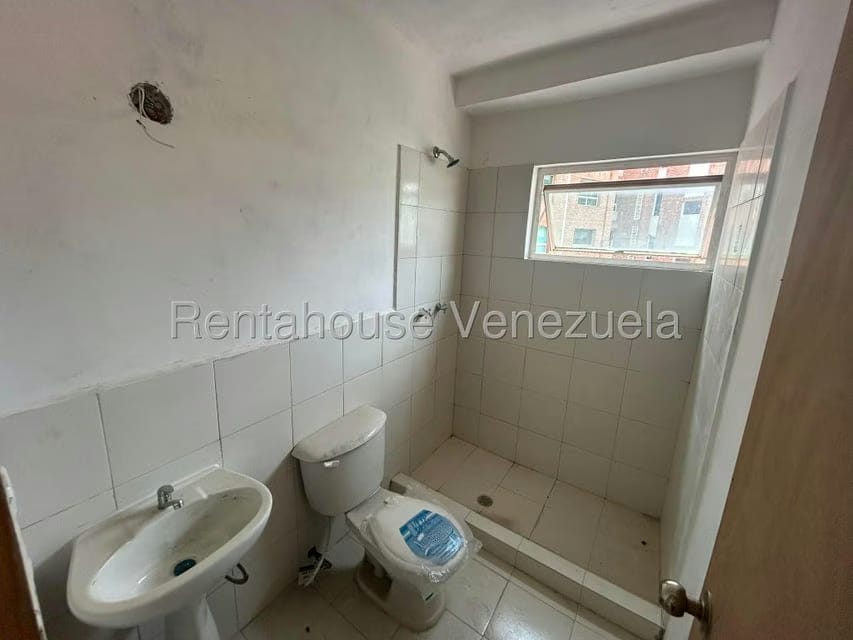 Apartamento (1 Nivel) en Venta en Solar del Hatillo, Distrito Metropolitano - 15