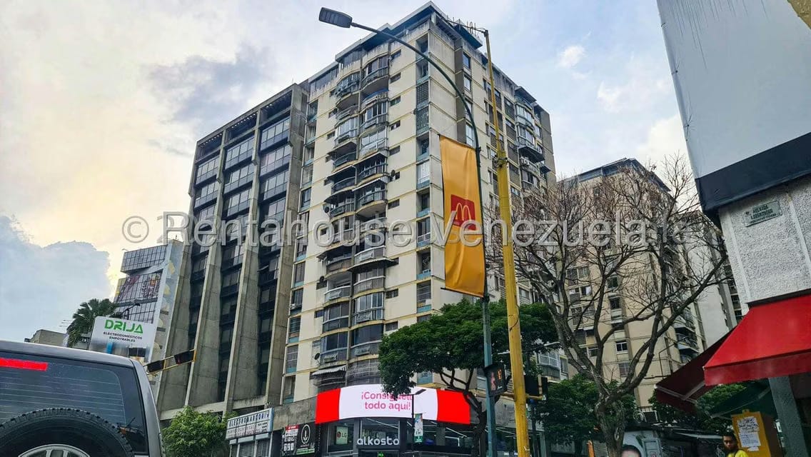 Apartamento (1 Nivel) en Alquiler en Chacao, Distrito Metropolitano