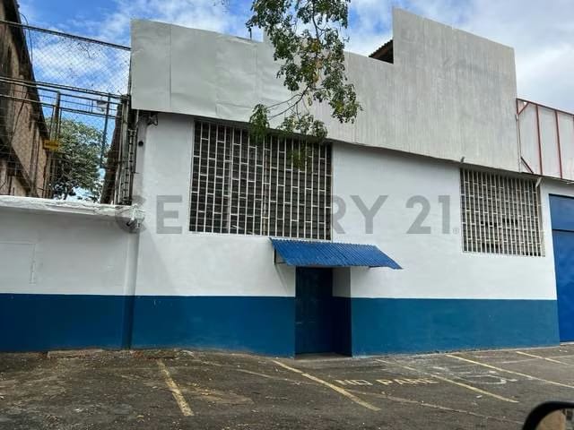 Galpón En Alquiler, en Castillito, Puerto Ordaz - 3