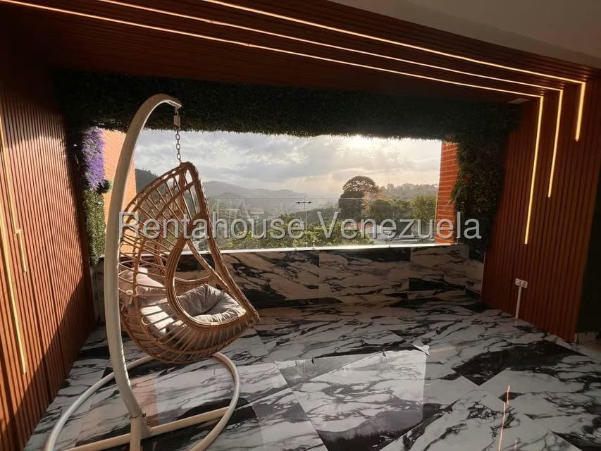 Apartamento (Duplex) en Venta en El Cigarral, Distrito Metropolitano - 12