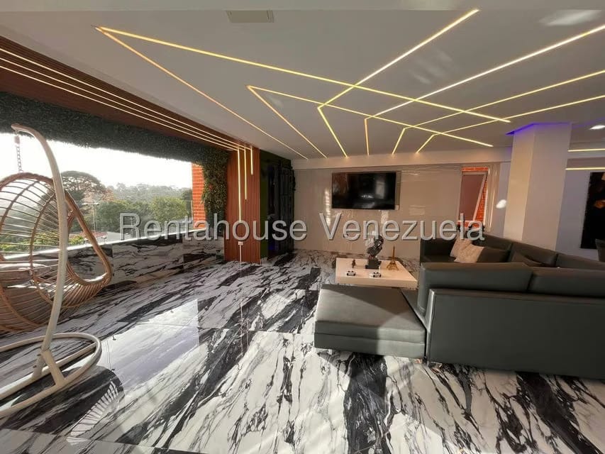 Apartamento (Duplex) en Venta en El Cigarral, Distrito Metropolitano - 18