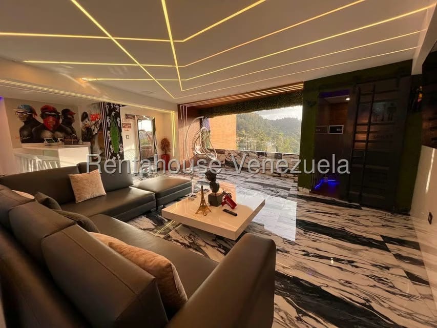 Apartamento (Duplex) en Venta en El Cigarral, Distrito Metropolitano - 24